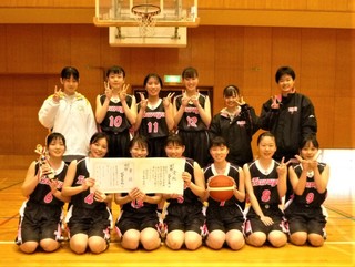 女子優勝.jpg